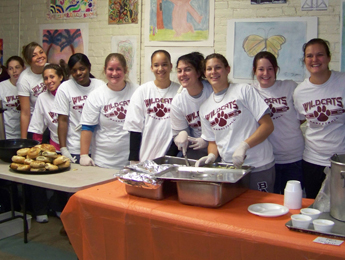 Bay Path College Women's Basketball Team Volunteers at Friends of the Homeless